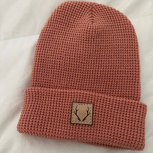Eva Shockey blush coloured toque. - Picture 1 of 6